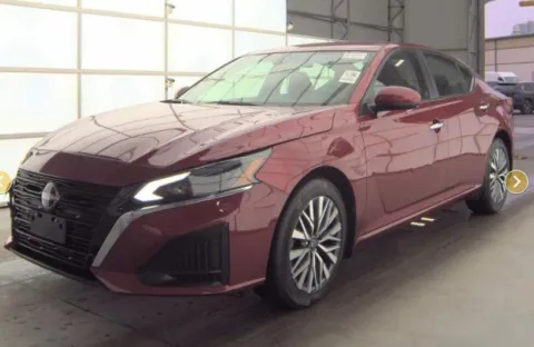 Red 2023 Nissan Altima 2.5 SV for sale in Columbus, OH
