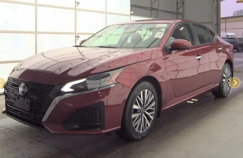 Red 2023 Nissan Altima 2.5 SV for sale in Columbus, OH