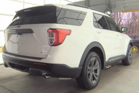 Another view of 2023 Ford Explorer XLT for sale in Columbus, OH at SAVVY AUTO SALES LLC