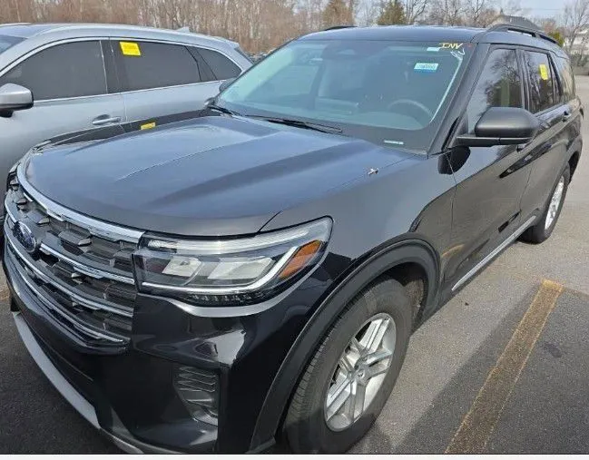 Black 2025 Ford Explorer Active for sale in Columbus, OH