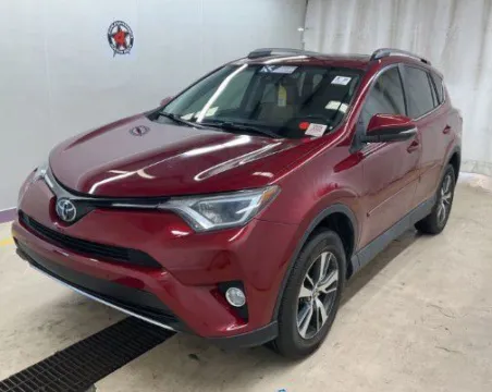 Red 2018 Toyota RAV4 XLE for sale in Columbus, OH