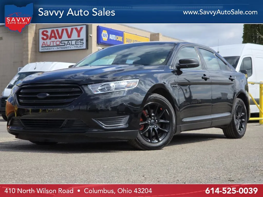 2014 Ford Taurus SE FWD's photo