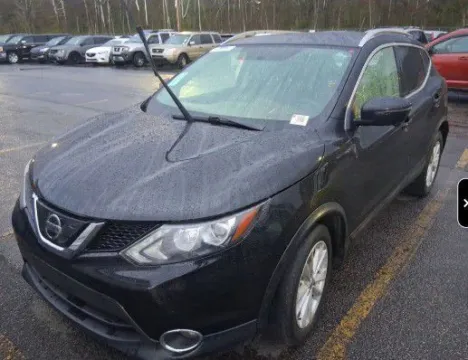 Black 2018 Nissan Rogue Sport SV for sale in Columbus, OH