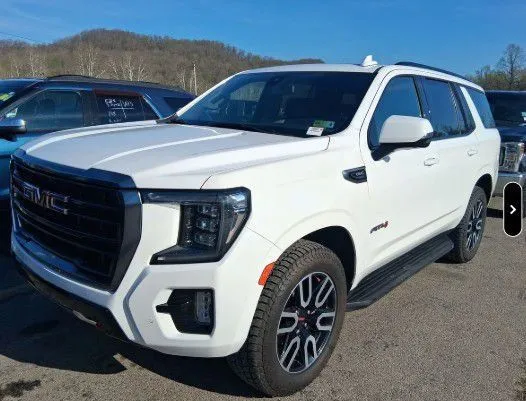 2021 GMC Yukon 4WD AT4's photo