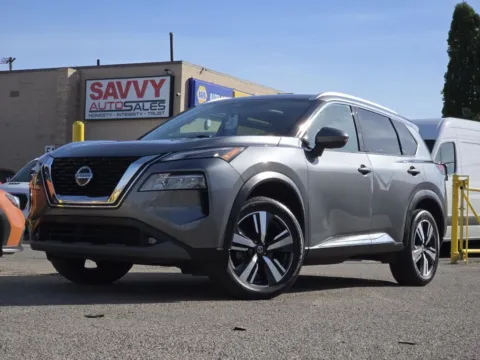 Gray 2021 Nissan Rogue SL for sale in Columbus, OH