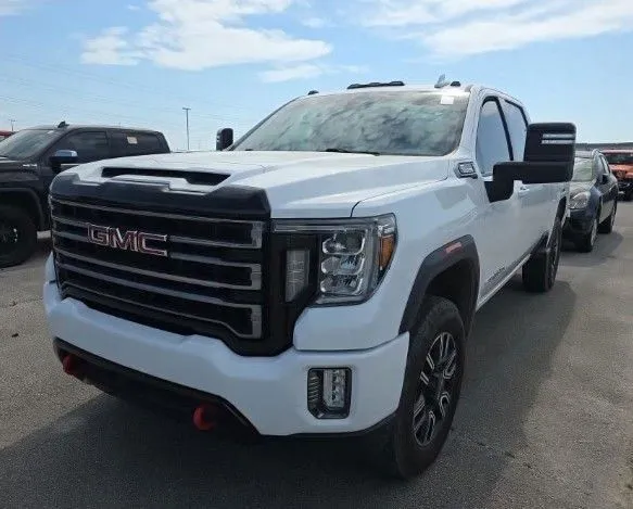 2023 GMC Sierra 4WD Crew Cab Standard Box AT4's photo