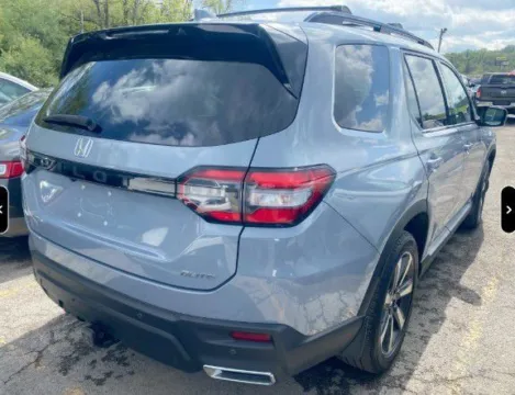 Another view of 2024 Honda Pilot Elite for sale in Columbus, OH at SAVVY AUTO SALES LLC