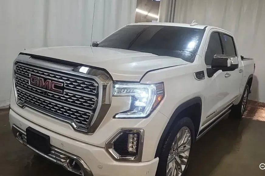 White 2019 GMC Sierra 1500 Denali for sale in Columbus, OH