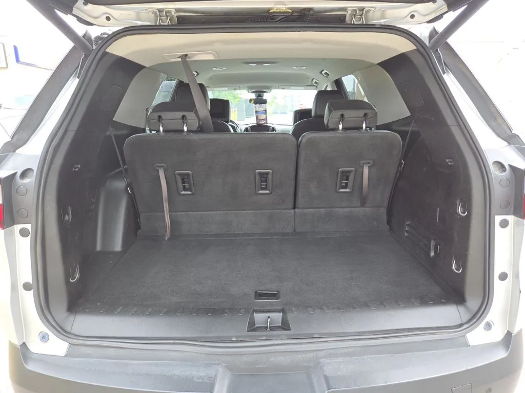 2019 Chevrolet Traverse RS - Photo 18