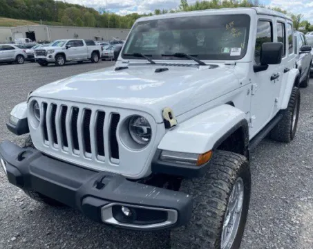 White 2018 Jeep Wrangler Unlimited Sahara for sale in Columbus, OH