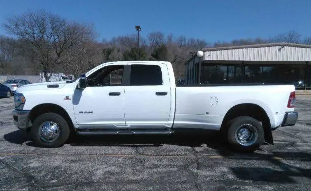 2024 RAM 3500 Big Horn 4X4 Crew Cab LWB's photo
