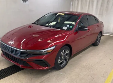 Red 2025 Hyundai Elantra SEL Sport for sale in Columbus, OH