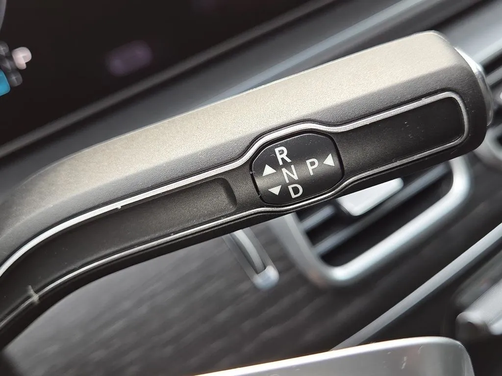2025 Mercedes-Benz GLE GLE350 - Photo 31