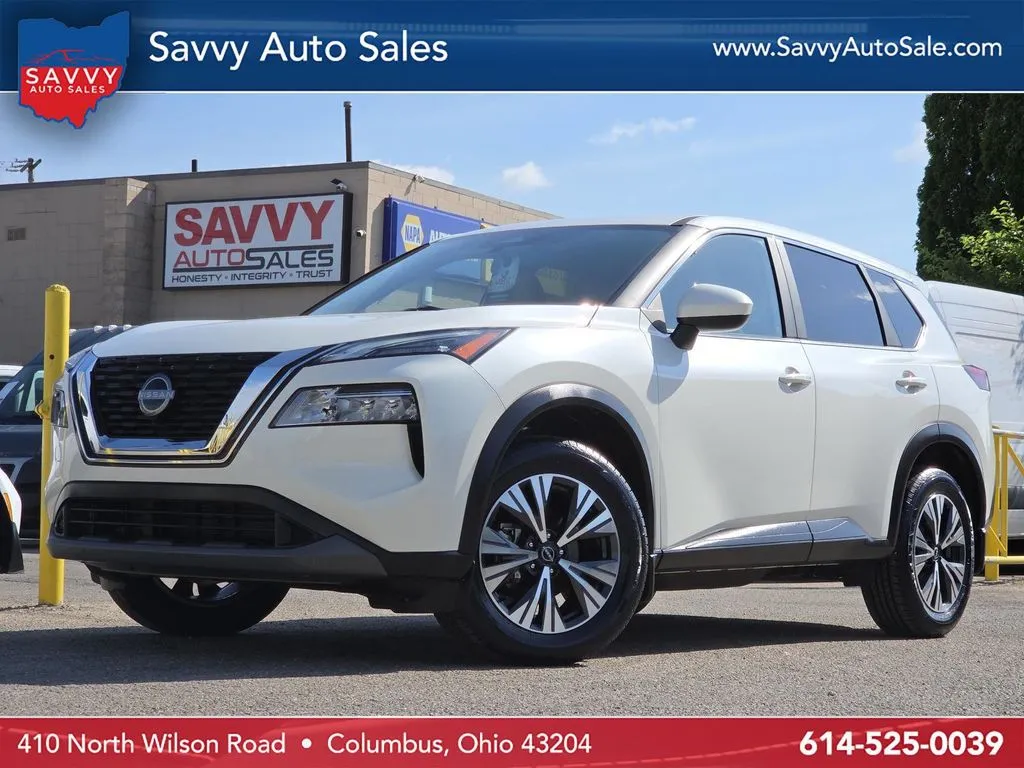 White 2023 Nissan Rogue SV for sale in Columbus, OH