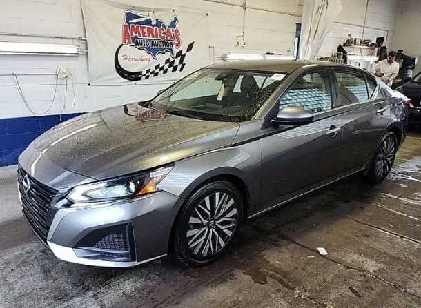 2023 Nissan Altima 2.5 SV's photo