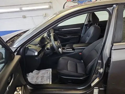 Photos of 2023 Nissan Altima 2.5 SV for sale in Columbus, OH at SAVVY AUTO SALES LLC