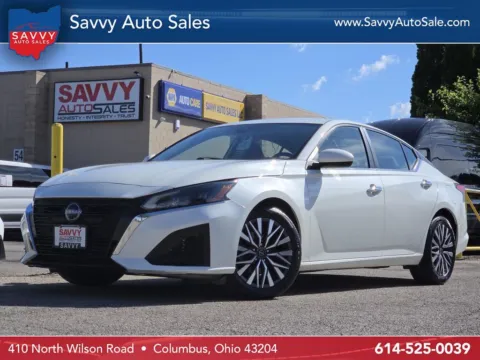 White 2023 Nissan Altima 2.5 SV for sale in Columbus, OH