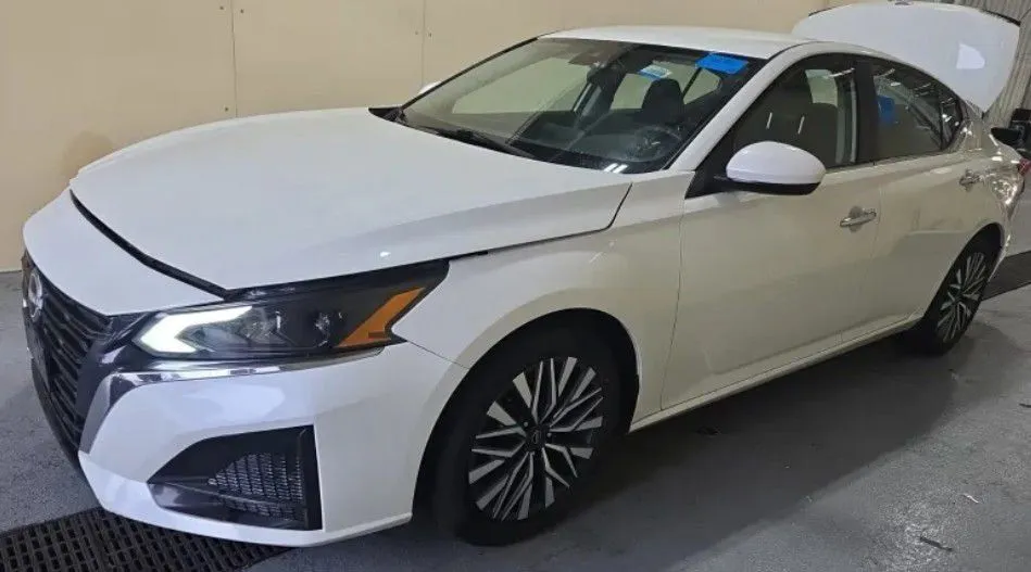 2023 Nissan Altima 2.5 SV's photo