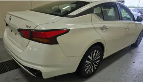 Another view of 2023 Nissan Altima 2.5 SV for sale in Columbus, OH at SAVVY AUTO SALES LLC