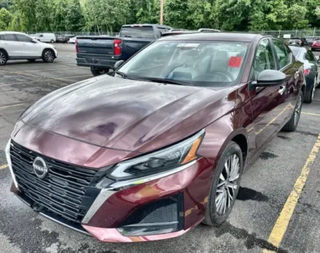 Red 2024 Nissan Altima 2.5 SV for sale in Columbus, OH