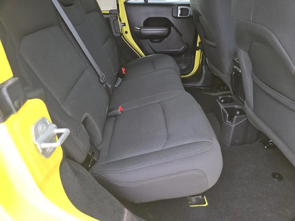2022 Jeep Wrangler Unlimited High Tide - Photo 17