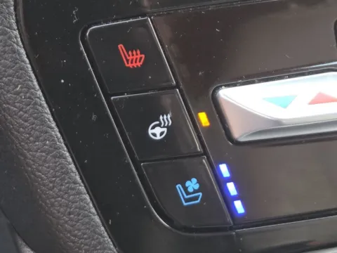 More photos of 2022 Ford Explorer Limited at SAVVY AUTO SALES LLC, OH