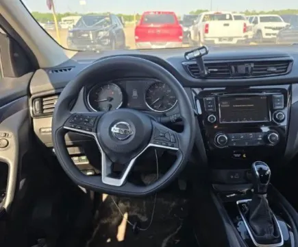 Photos of 2022 Nissan Rogue Sport S for sale in Columbus, OH at SAVVY AUTO SALES LLC