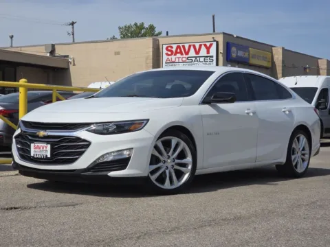 White 2022 Chevrolet Malibu LT for sale in Columbus, OH