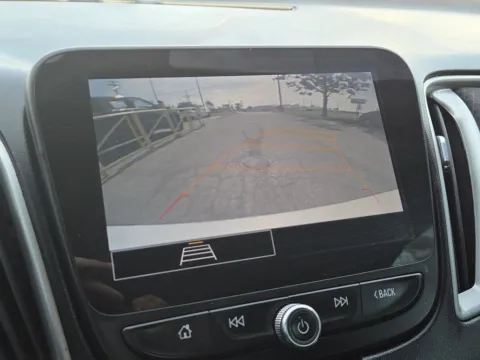 More photos of 2022 Chevrolet Malibu LT at SAVVY AUTO SALES LLC, OH