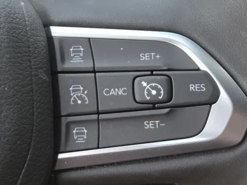 More photos of 2023 Jeep Compass Limited at SAVVY AUTO SALES LLC, OH
