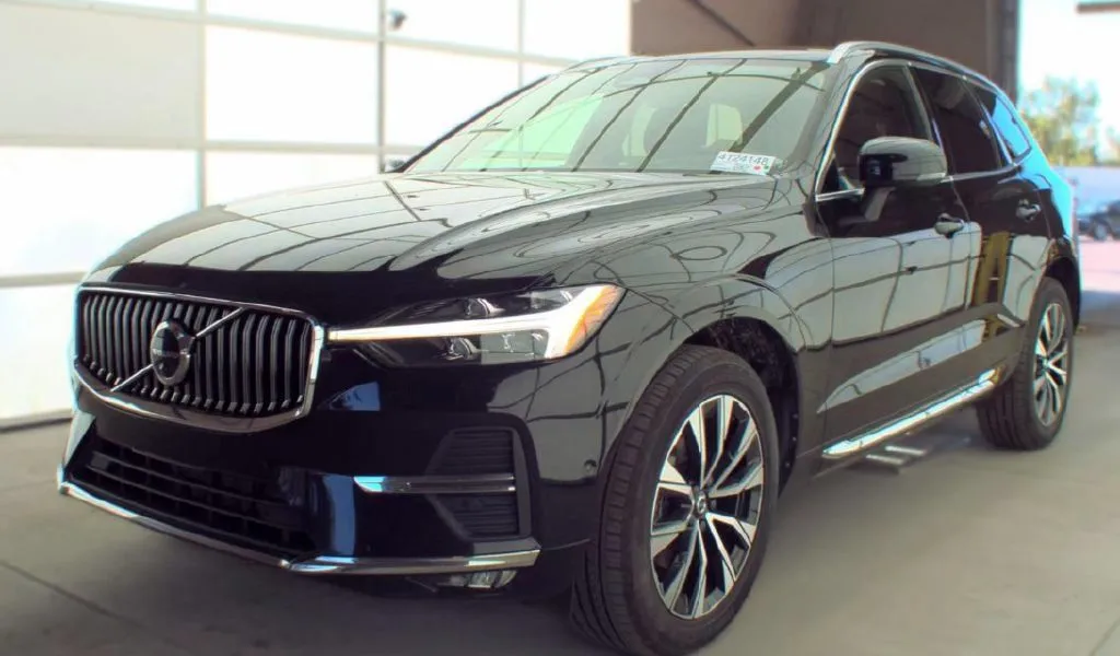 Unknown 2023 Volvo XC60 B5 Plus Bright Theme for sale in Columbus, OH