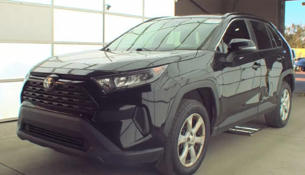 Black 2021 Toyota RAV4 LE for sale in Columbus, OH
