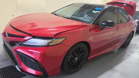 Black 2022 Toyota Camry Hybrid XSE for sale in Columbus, OH