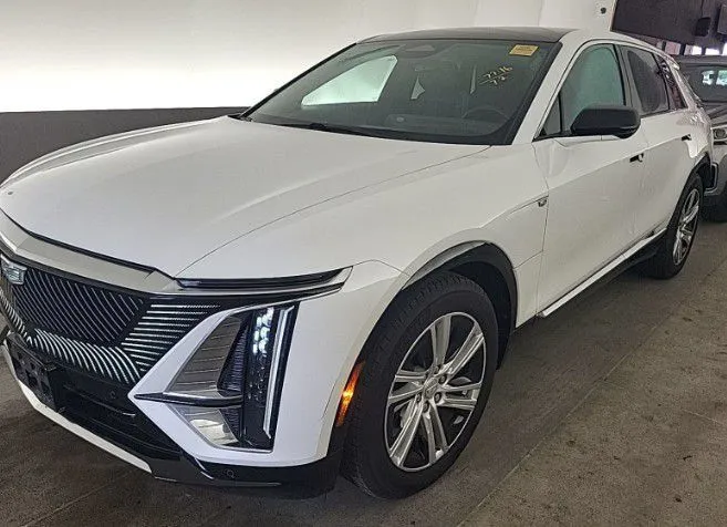 2024 Cadillac Lyriq Tech RWD's photo