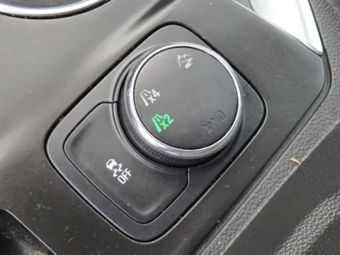More photos of 2020 Chevrolet Traverse LT at SAVVY AUTO SALES LLC, OH