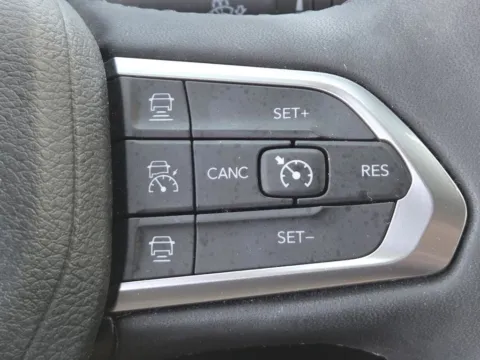 More photos of 2023 Jeep Compass Limited at SAVVY AUTO SALES LLC, OH