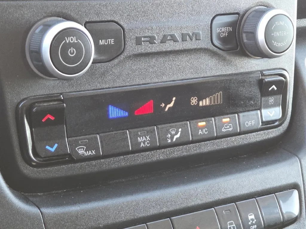 Ram ProMaster 2500 photo 26