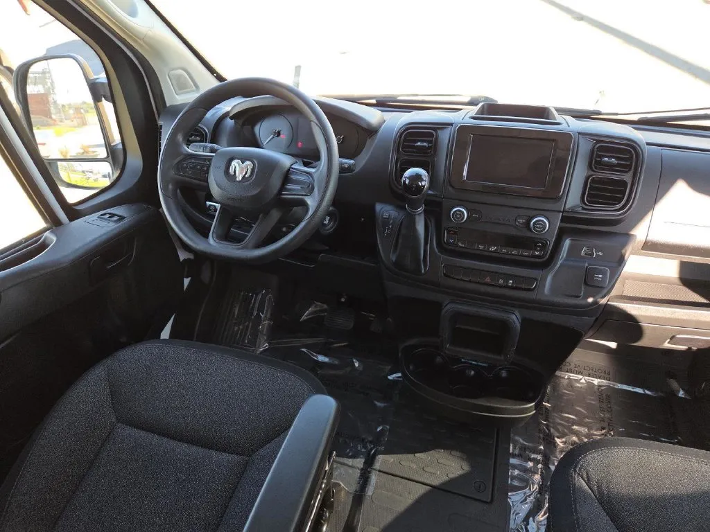 Ram ProMaster 2500 photo 19
