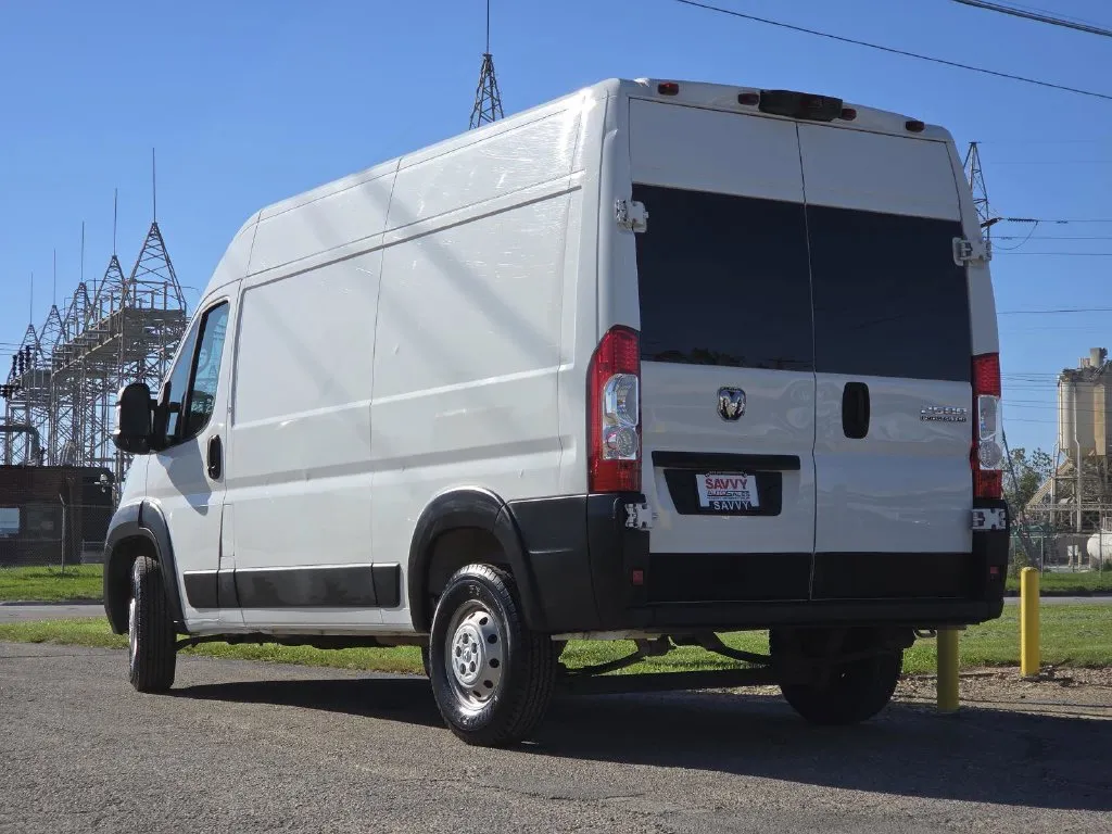 Ram ProMaster 2500 photo 11