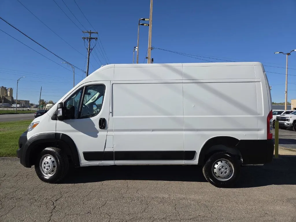 Ram ProMaster 2500 photo 10