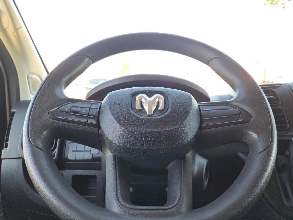 Ram ProMaster 2500 photo 22