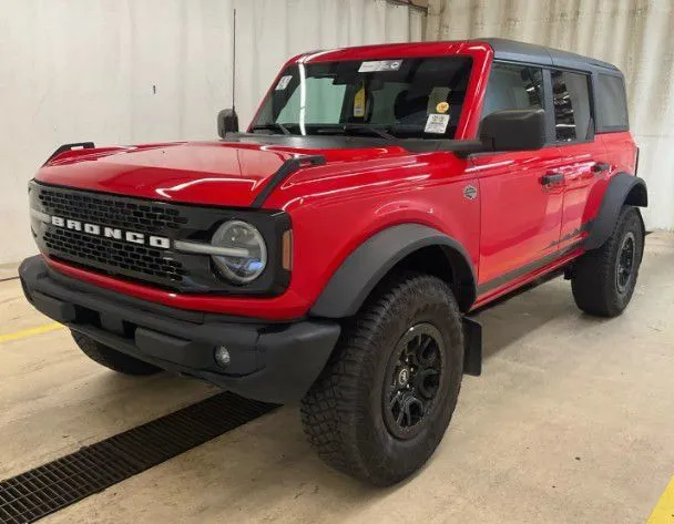Red 2022 Ford Bronco Wildtrak for sale in Columbus, OH