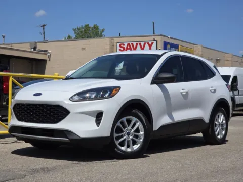 Photos of 2022 Ford Escape SE for sale in Columbus, OH at SAVVY AUTO SALES LLC