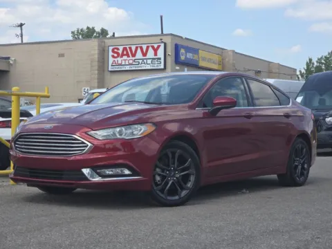 Red 2018 Ford Fusion SE for sale in Columbus, OH