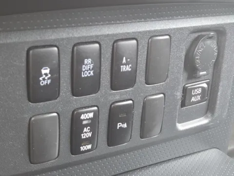 More photos of 2014 Toyota FJ Cruiser at SAVVY AUTO SALES LLC, OH