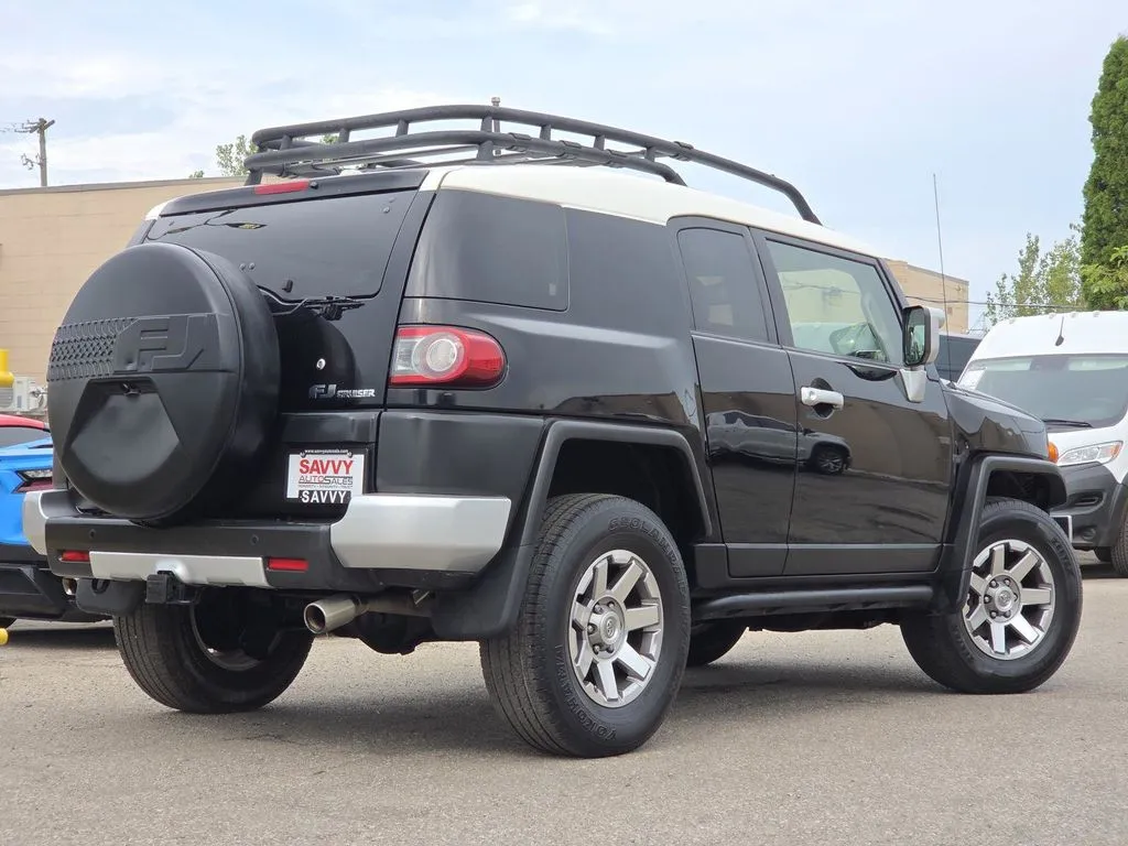 Toyota FJ Cruiser photo 14