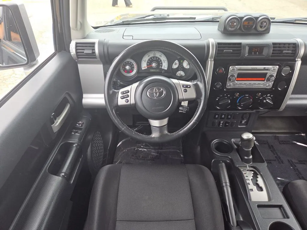 Toyota FJ Cruiser photo 20