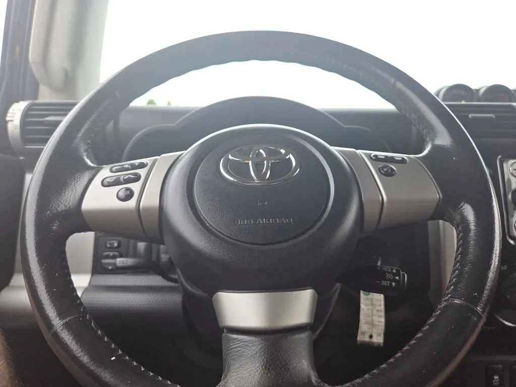 Toyota FJ Cruiser photo 22