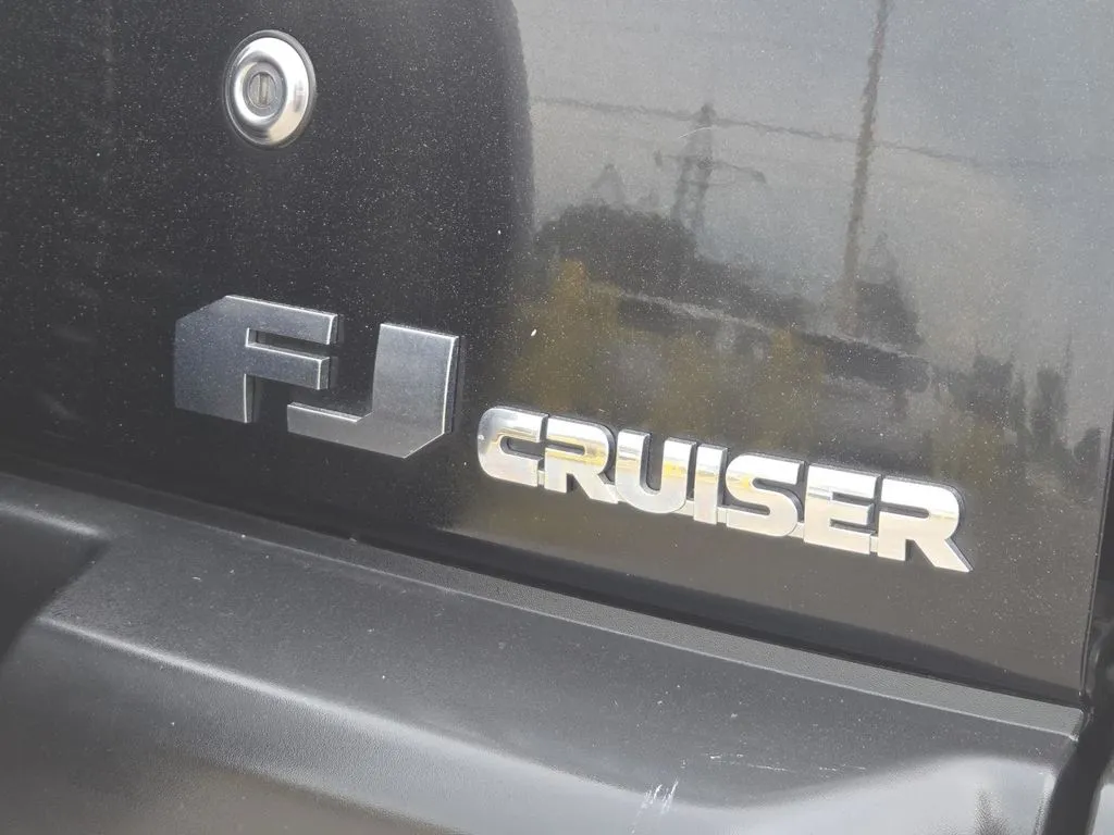 Toyota FJ Cruiser photo 8