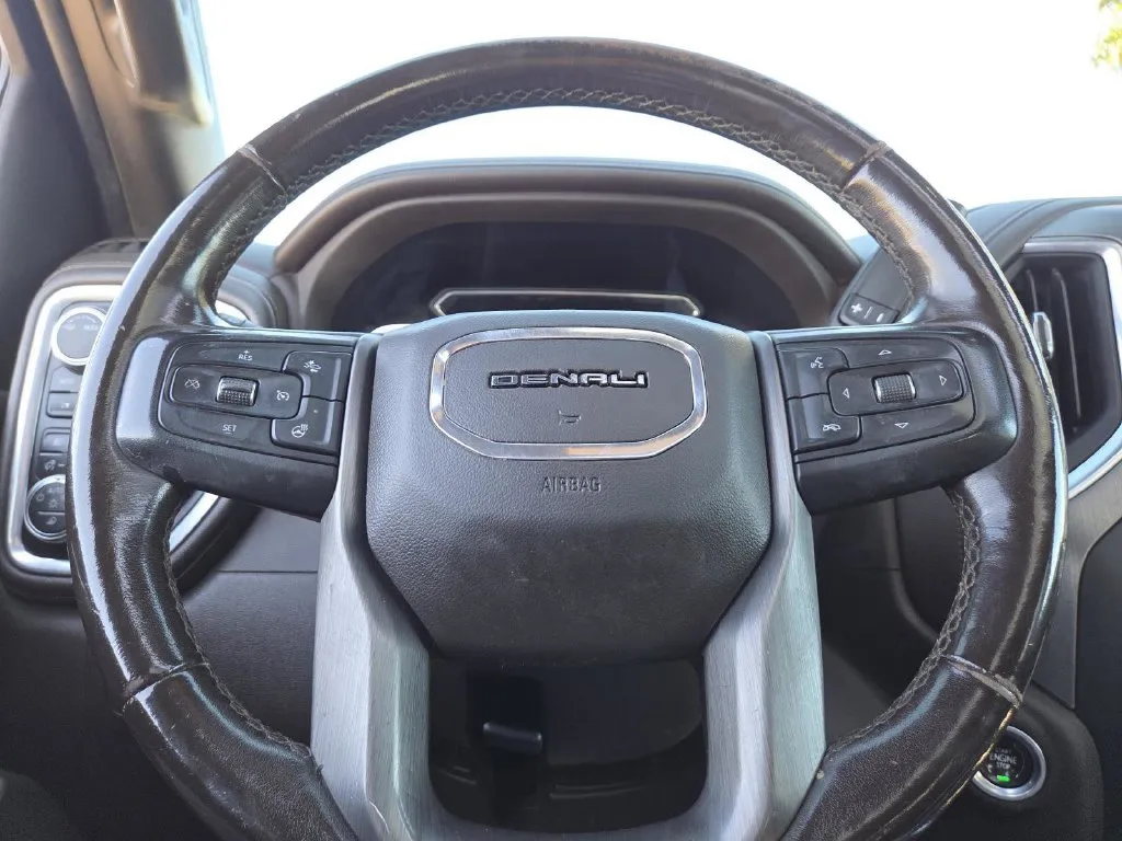 GMC Sierra photo 25